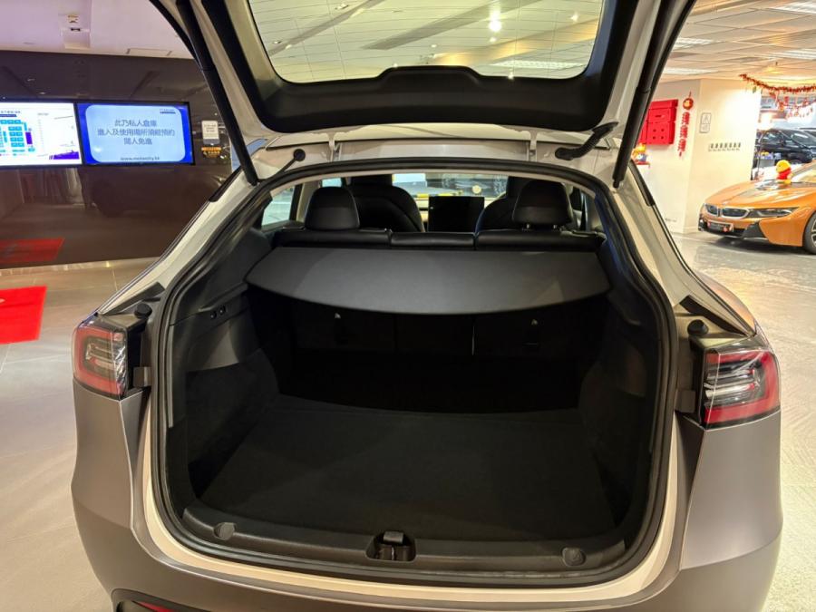 Model Y Lond Range - Image 6